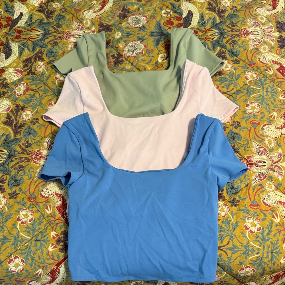 Lululemon Wunder Under Smooth Cover Square Neck Cropped Workout Tops (Set of 3)